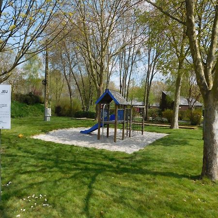 Village De Gites De La Chesnaie Saint-Denis-du-Maine Buitenkant foto